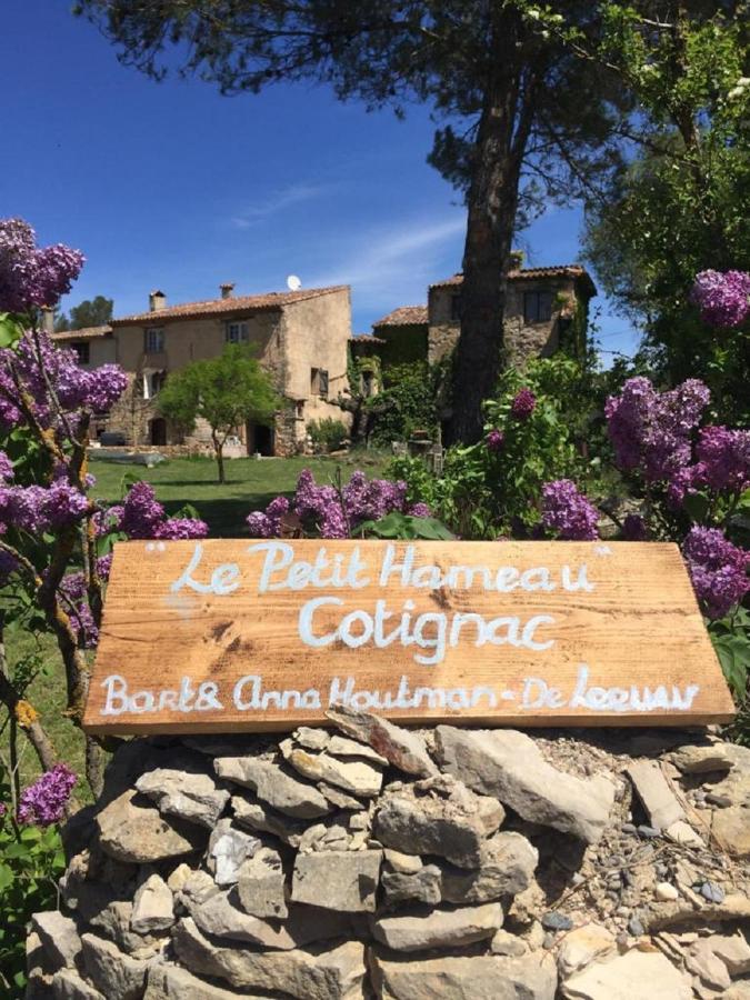 Domaine Le Petit Hameau Cotignac Exterior foto