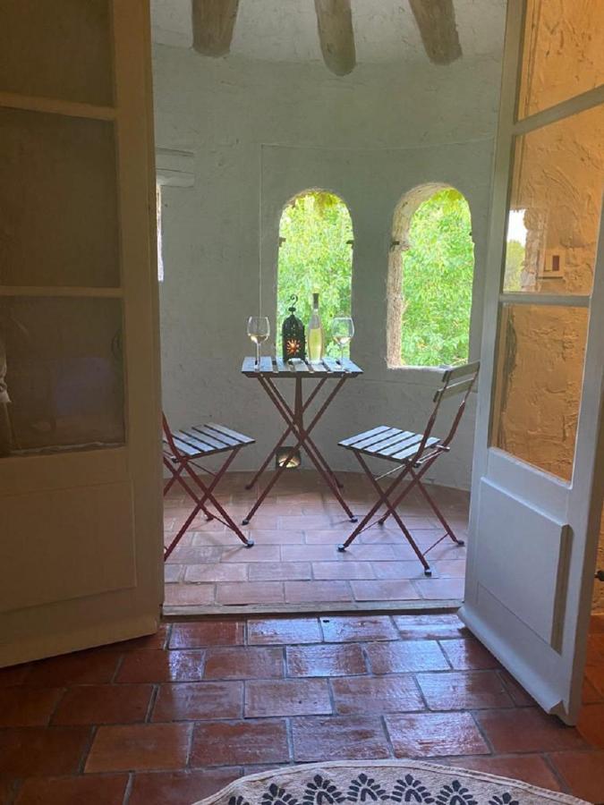 Domaine Le Petit Hameau Cotignac Exterior foto